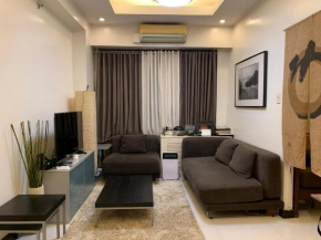 Eastwood Mall 1BR Muji Style - Condo above Eastwood Mall